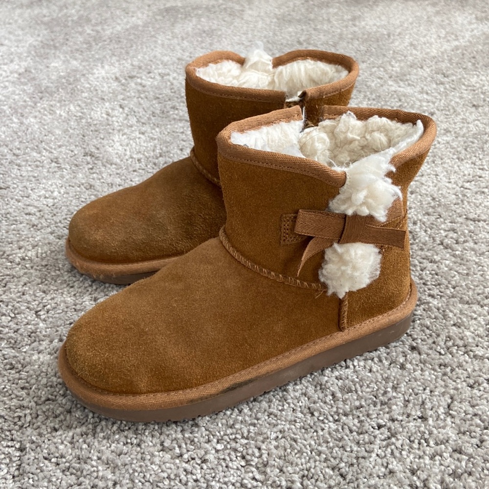 Kookaburra by Ugg boots